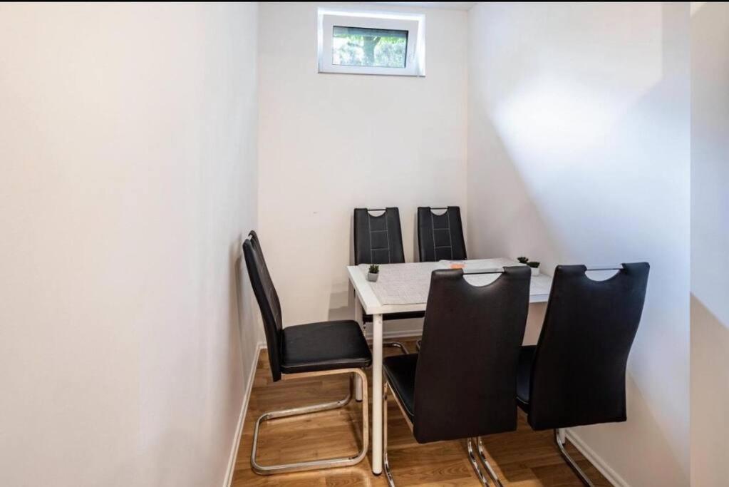 Cityloft Kassel 1 - Zentrale Unterkunft Fuer Gruppen Bis 7 Personen - Parkplatz - Netflix Exterior foto